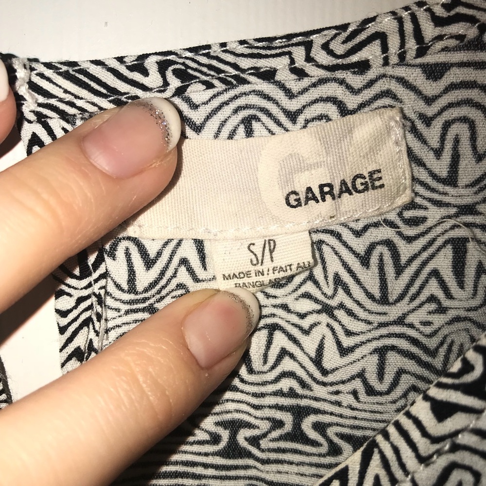garage - cropped tank - Picture 3 of 3